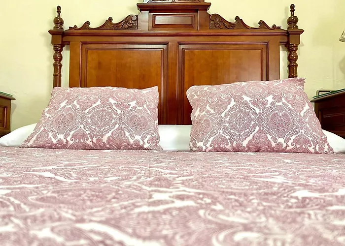 Casa de Férias In Maro With Sea & Mountain Views *