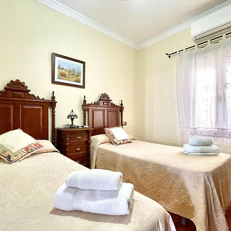 Σπίτι διακοπών In Maro With Sea & Mountain Views *