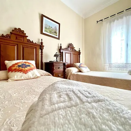 In Maro With Sea & Mountain Views *