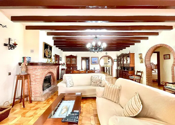 In Maro With Sea & Mountain Views Nerja