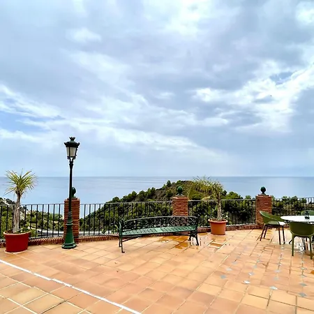 度假居 In Maro With Sea & Mountain Views